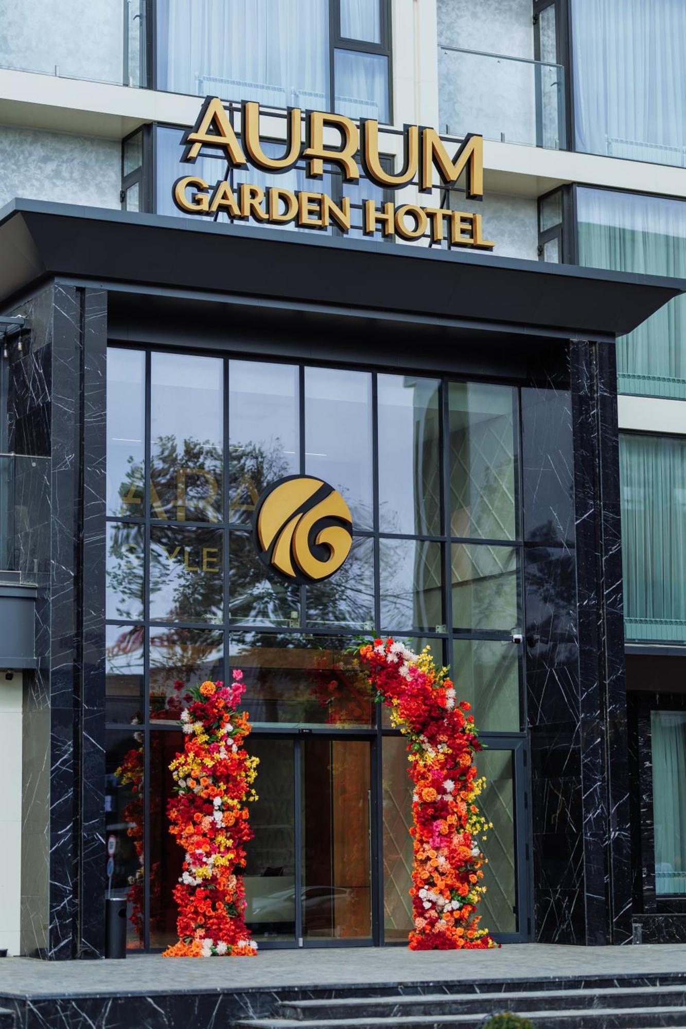 Aurum Garden Hotel シムケント エクステリア 写真
