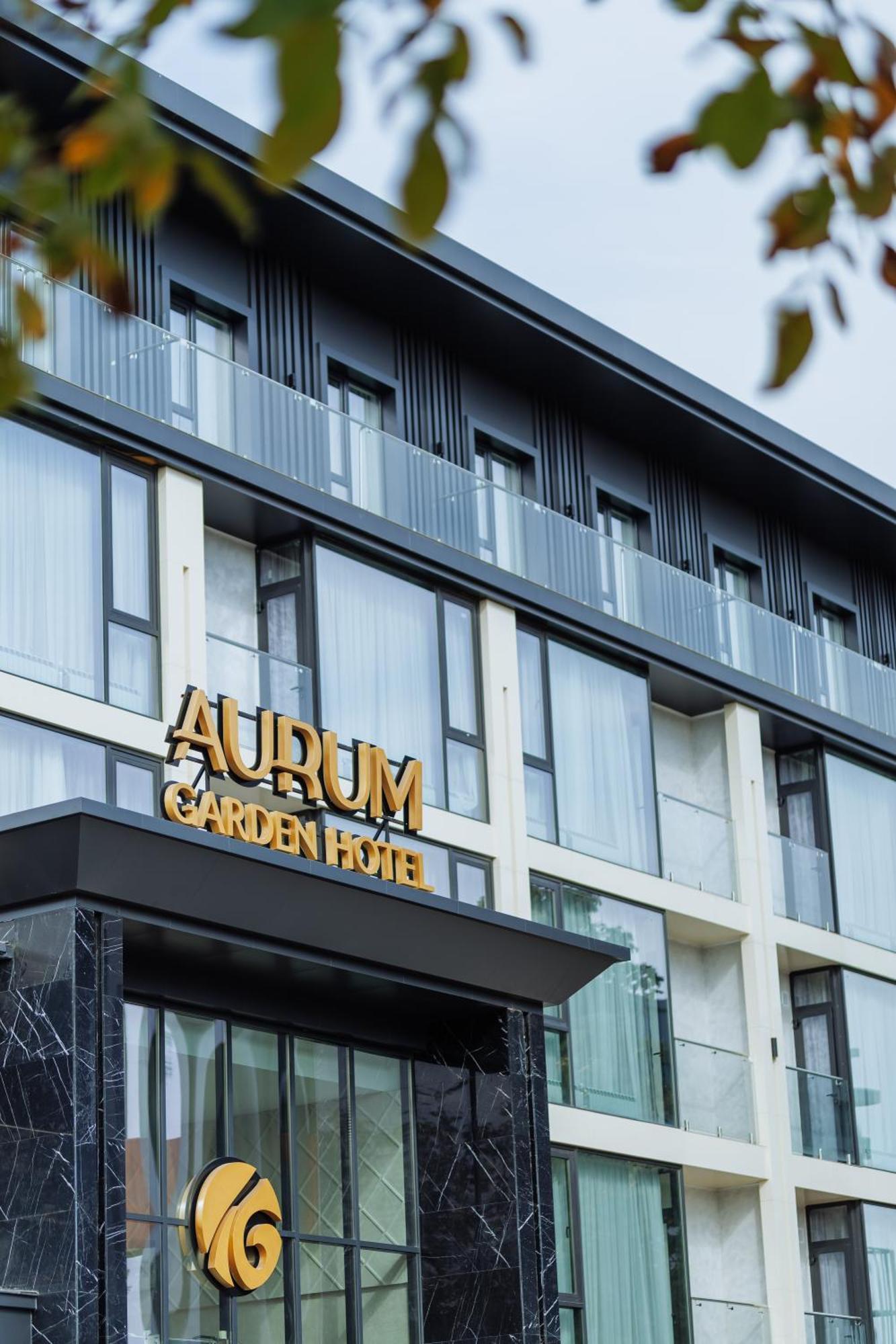 Aurum Garden Hotel シムケント エクステリア 写真