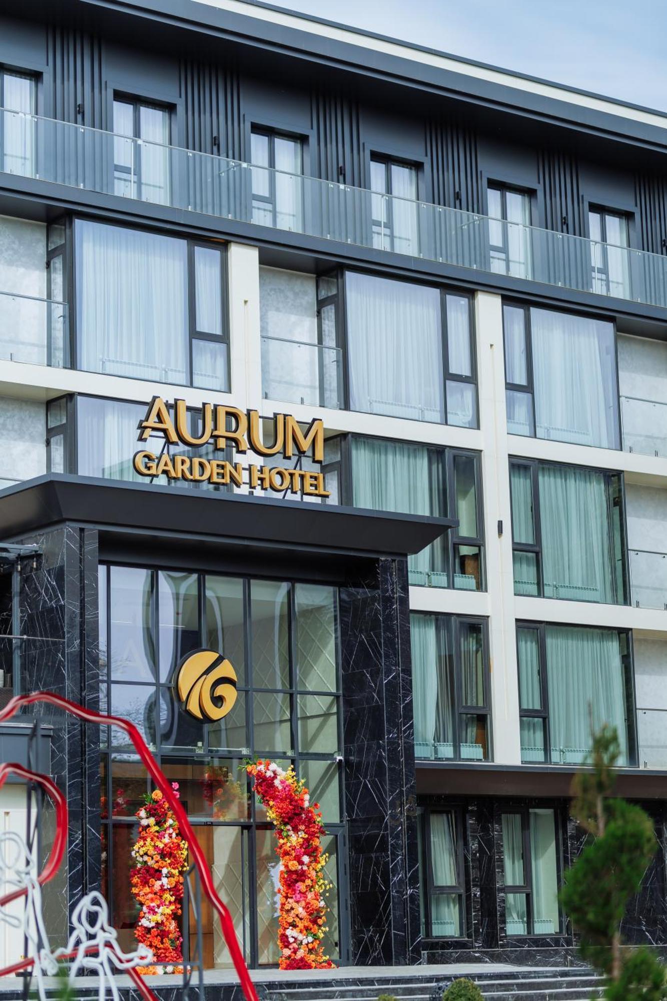 Aurum Garden Hotel シムケント エクステリア 写真